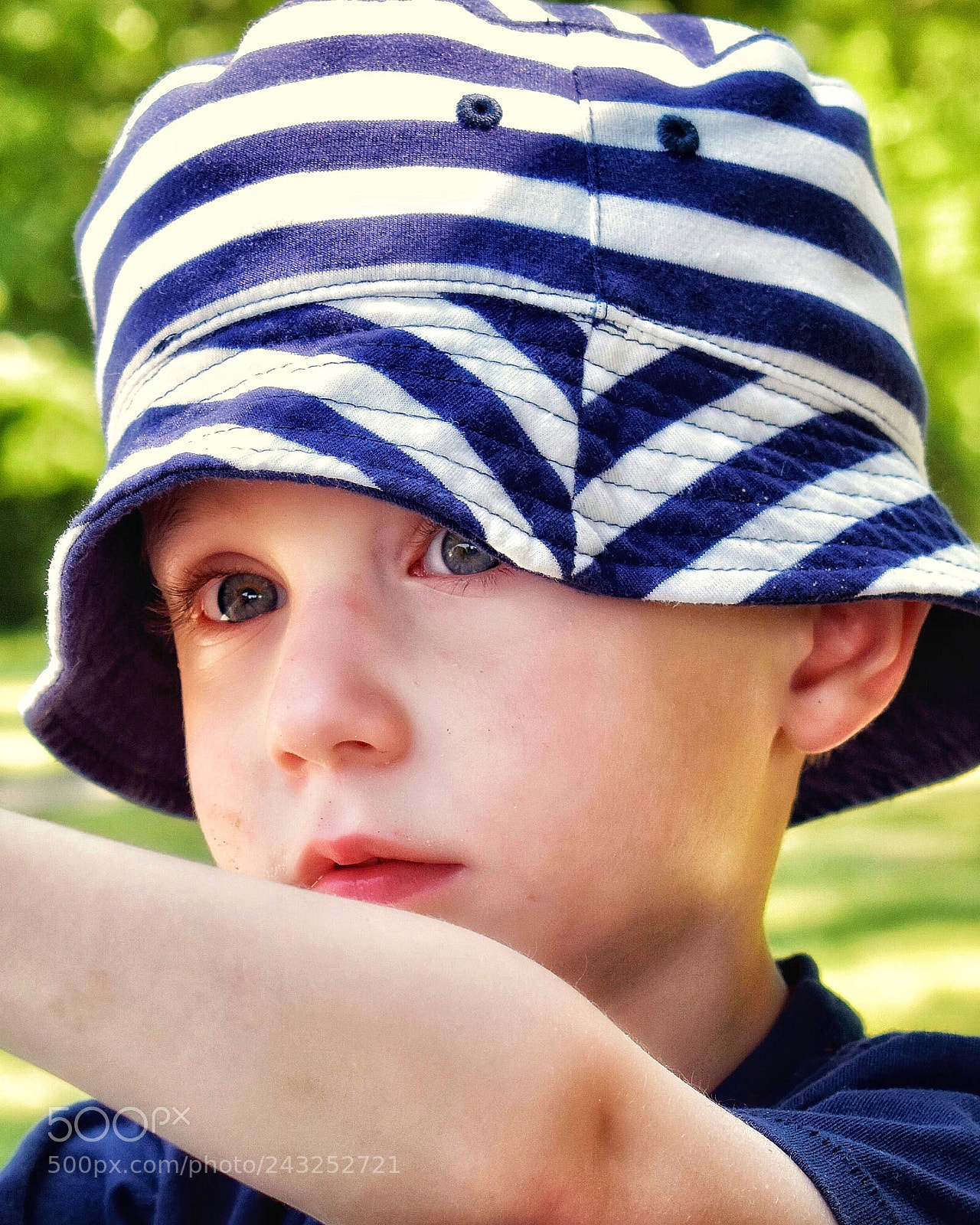 Nikon D5600 sample photo. Love that floppy hat photography