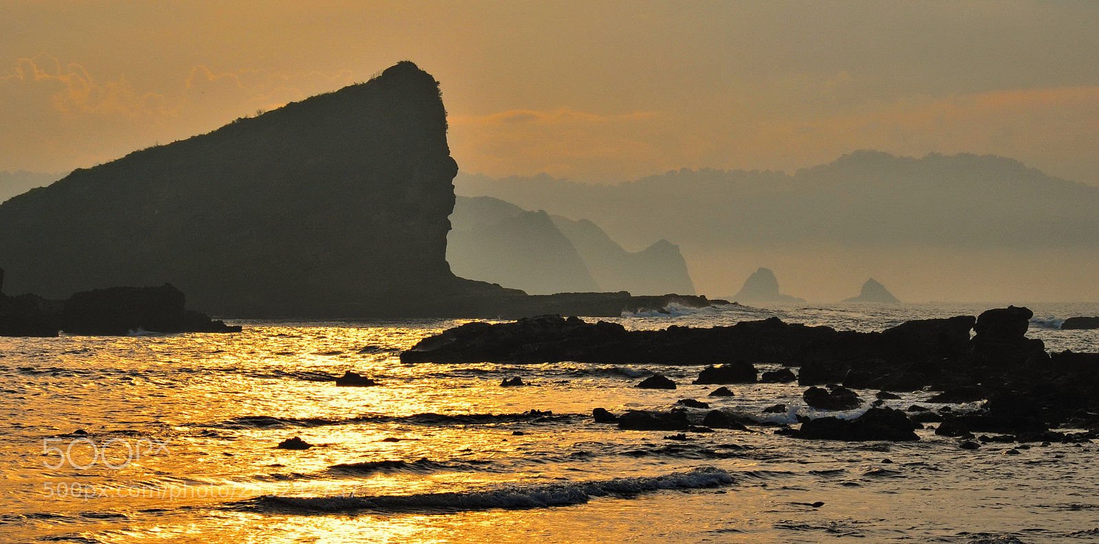 Nikon D300 sample photo. Morning mist on the photography