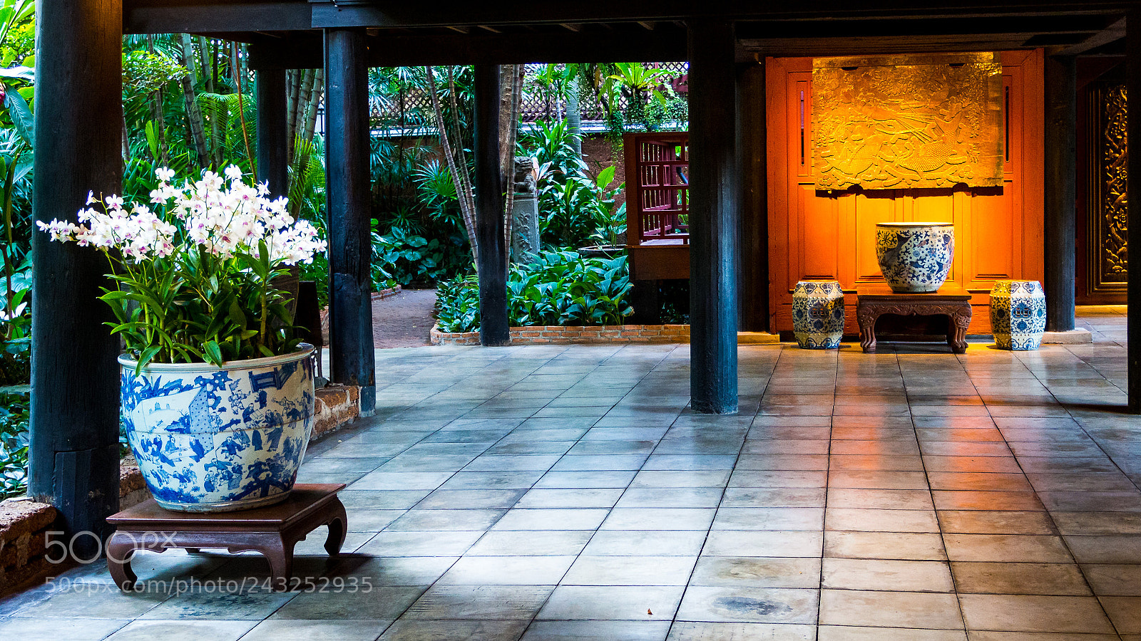 Olympus OM-D E-M10 sample photo. Jim thompson house, bangkok photography