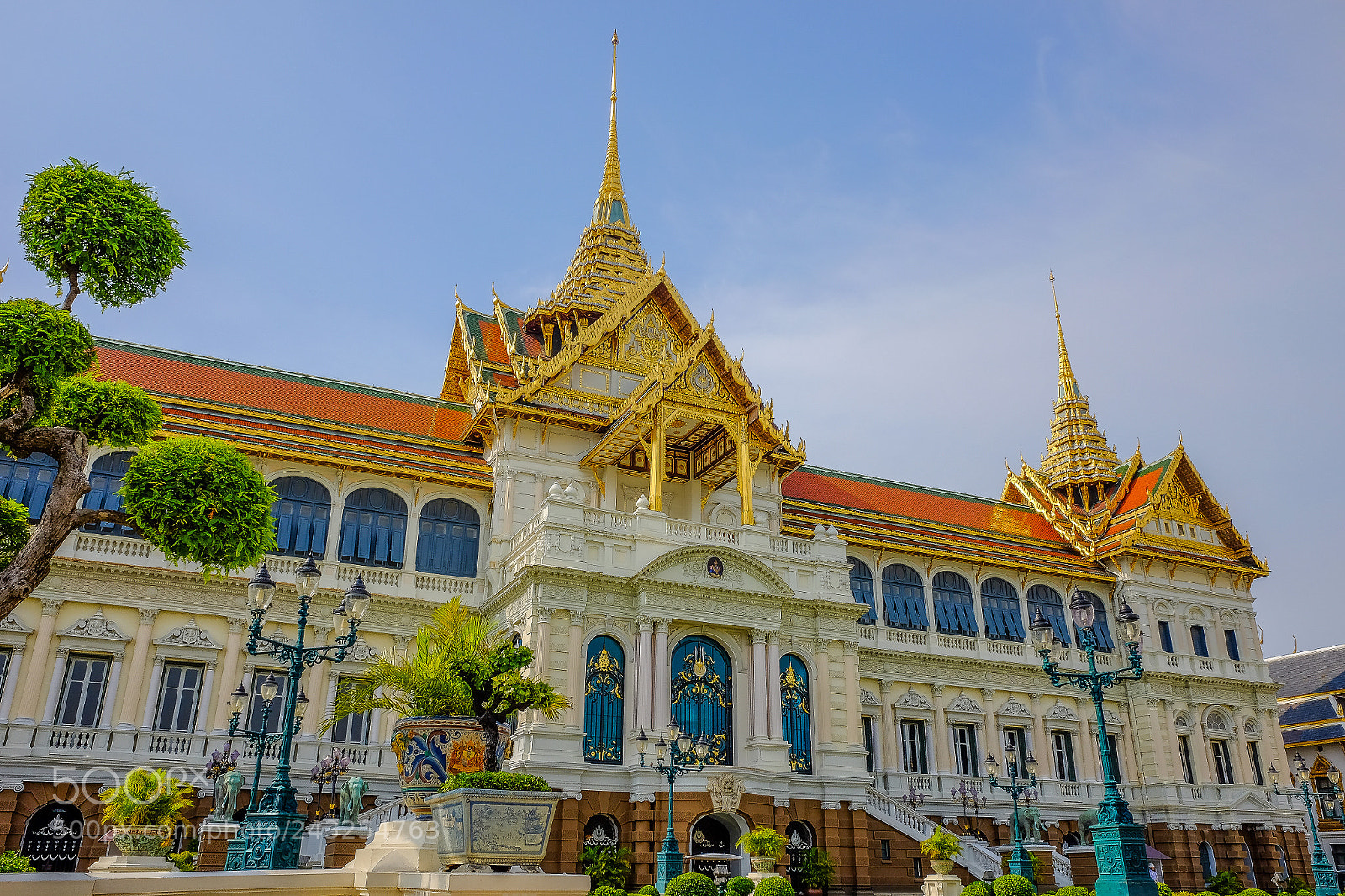 Fujifilm X70 sample photo. The grand palace of photography
