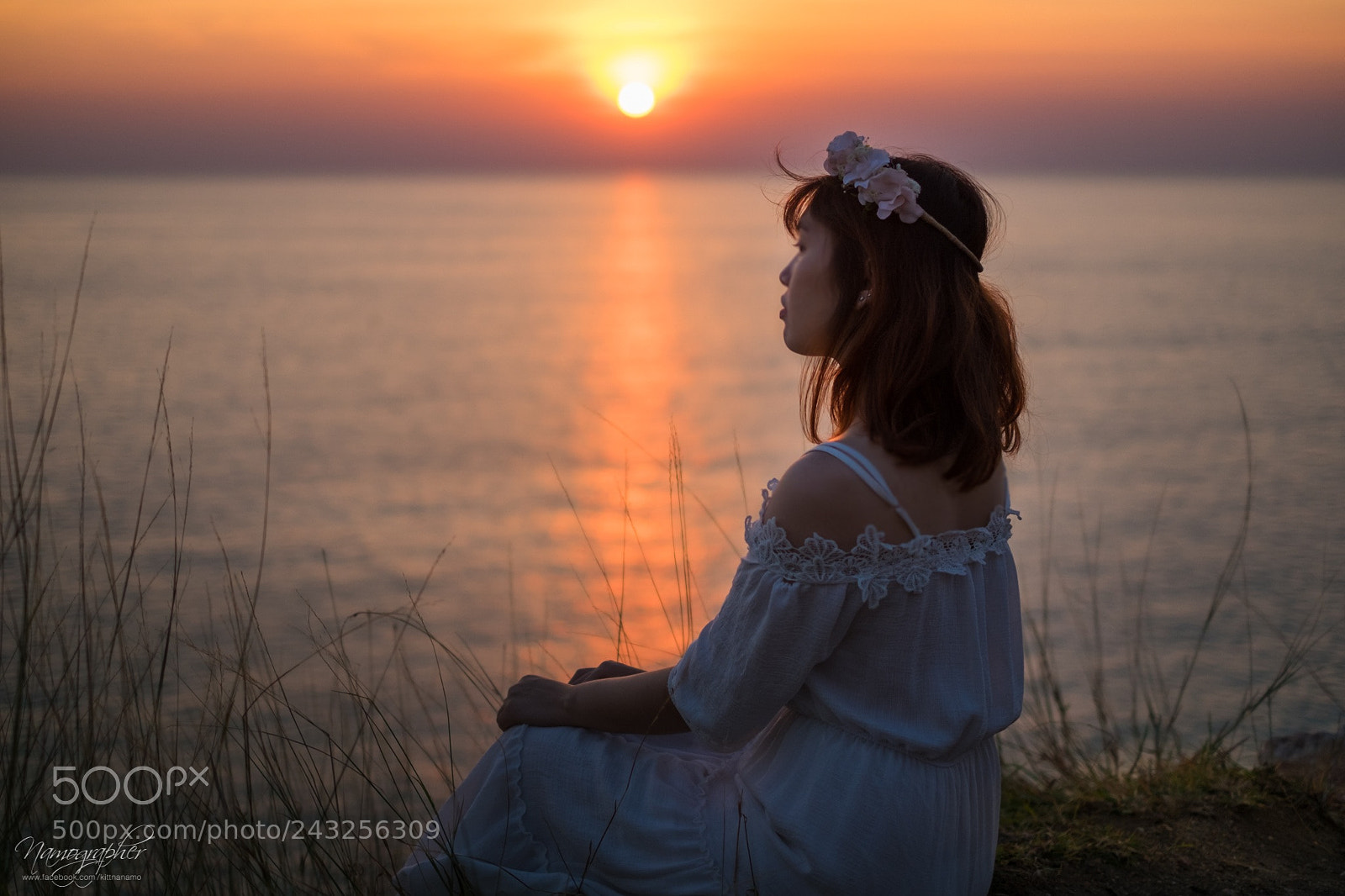 Fujifilm X-T10 sample photo. Sunset with a girl photography