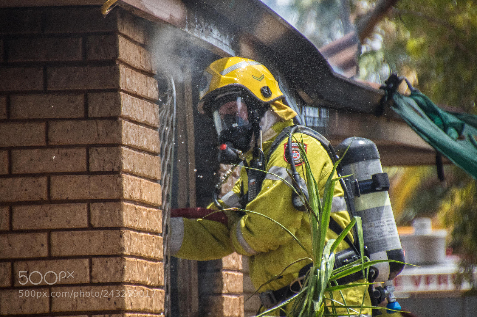 Canon EOS 7D Mark II sample photo. House fire photography