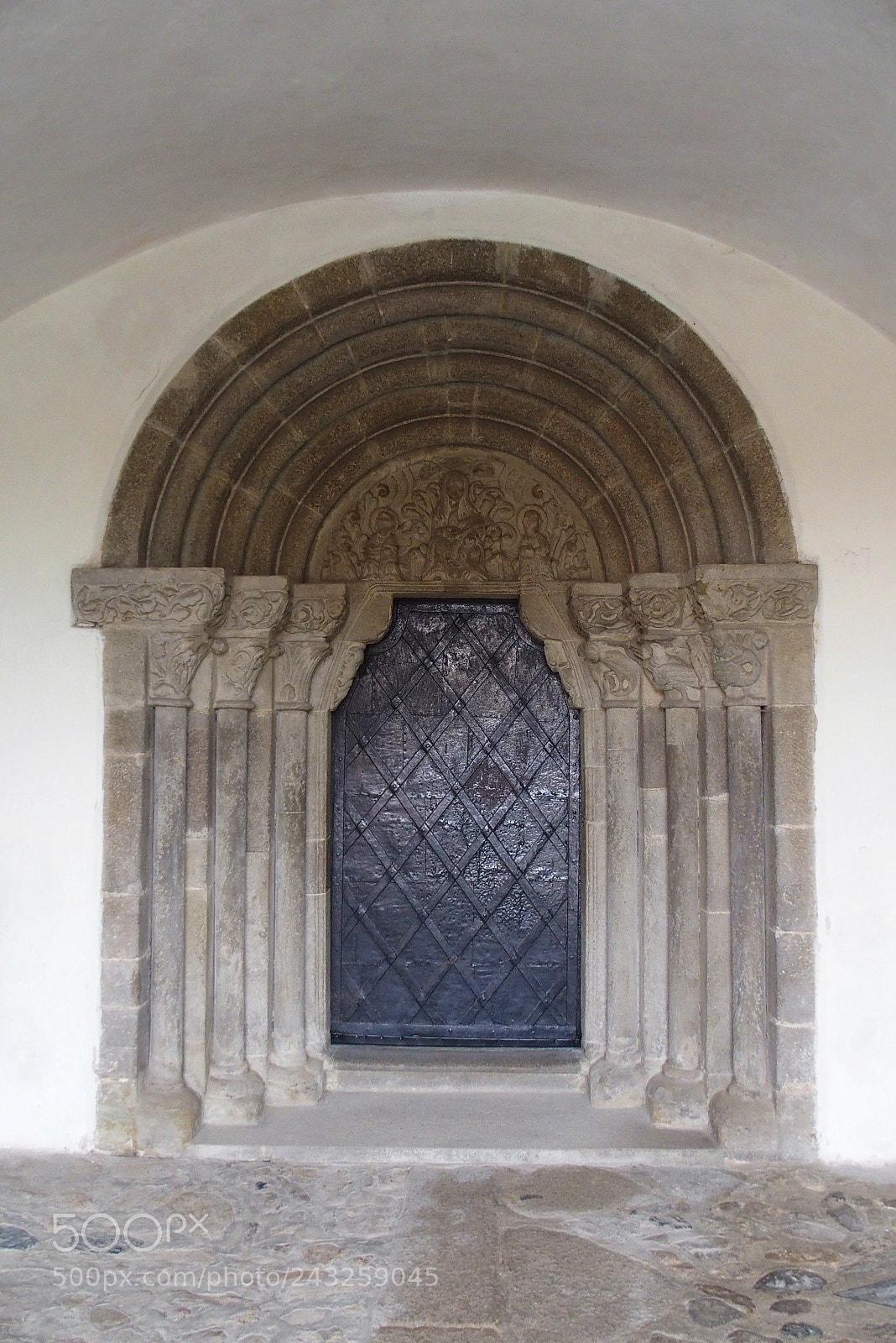 Olympus STYLUS1,1s sample photo. Romanesque photography