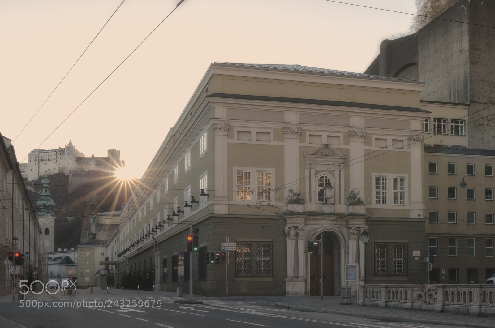 Nikon D5100 sample photo. Salzburg morning street photography