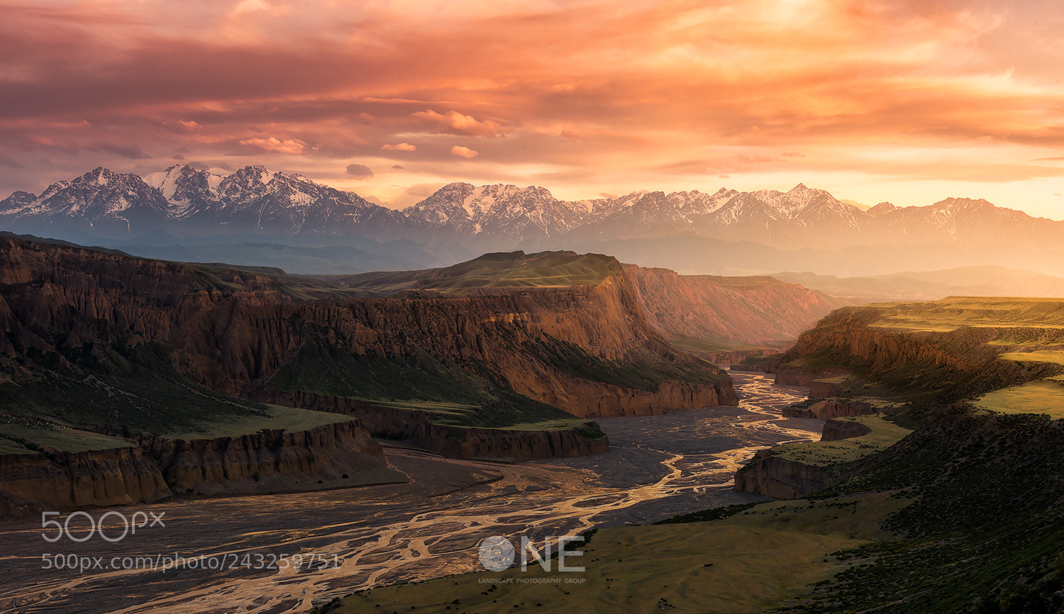 Nikon D810 sample photo. A canyon of tianshan photography