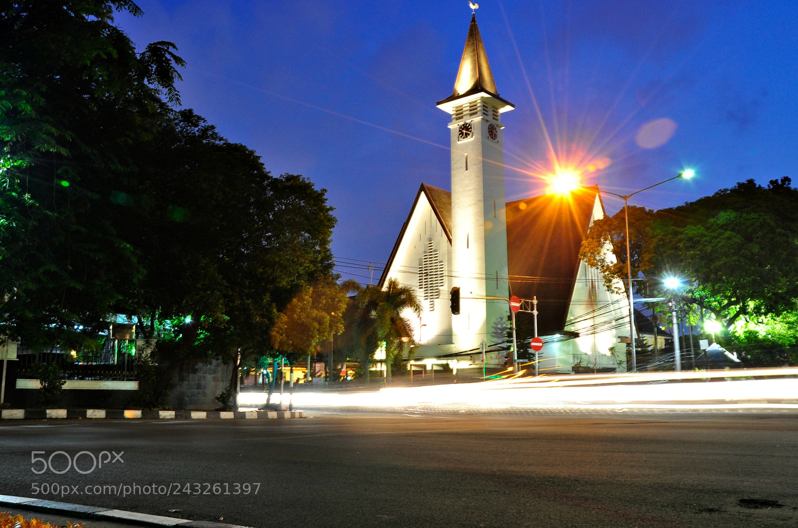 Nikon D90 sample photo. Traffic trails photography