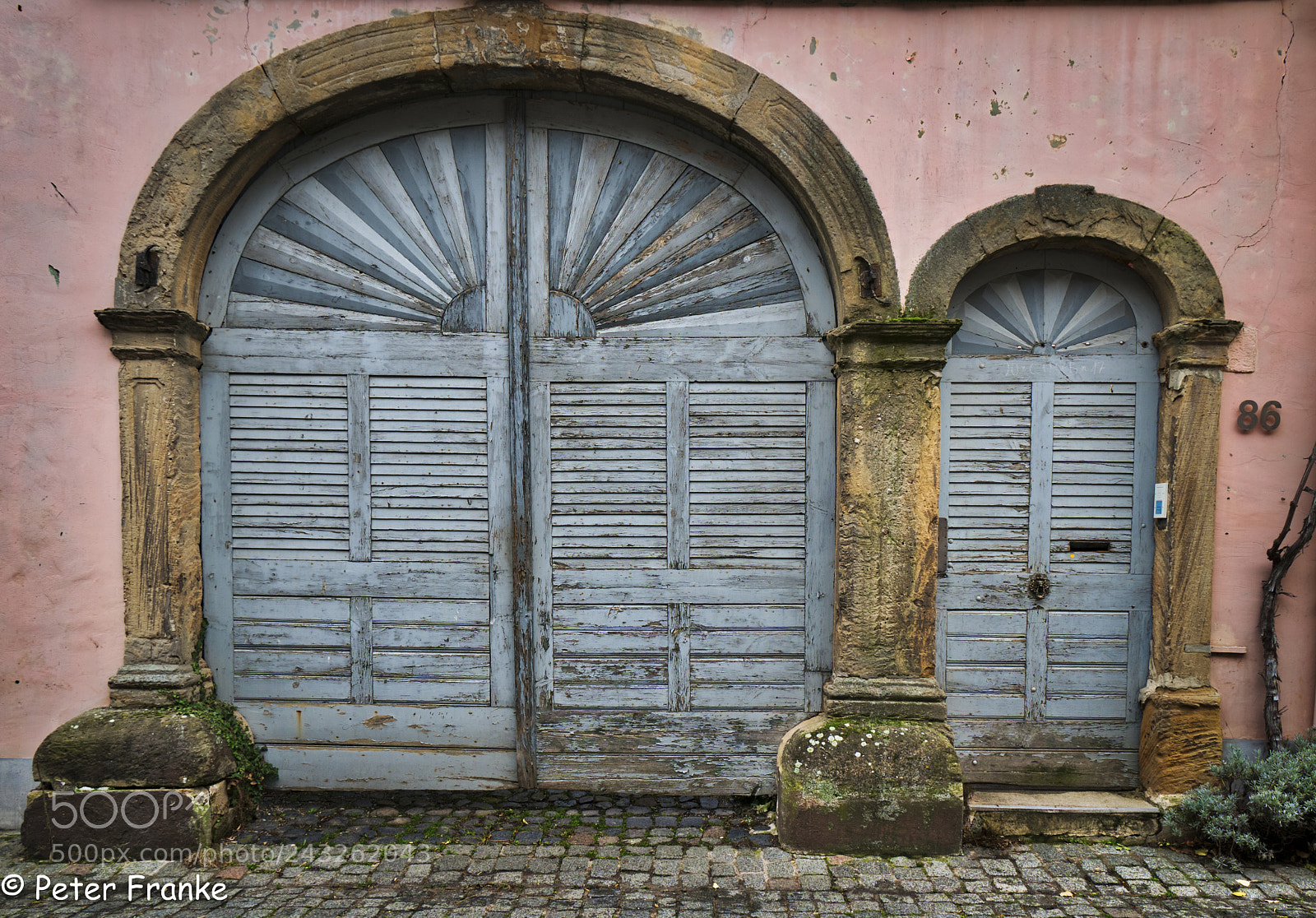 Sony a6300 sample photo. Tor altes haus photography