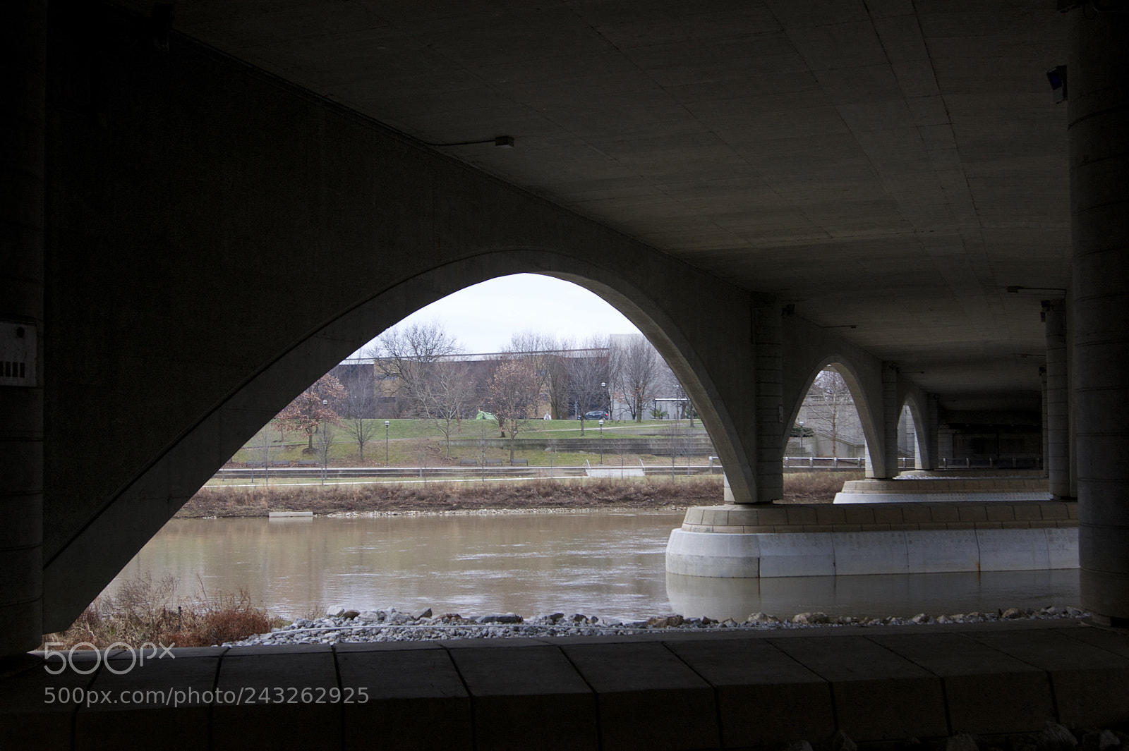 Sony Alpha DSLR-A290 sample photo. Underneath the bridge photography