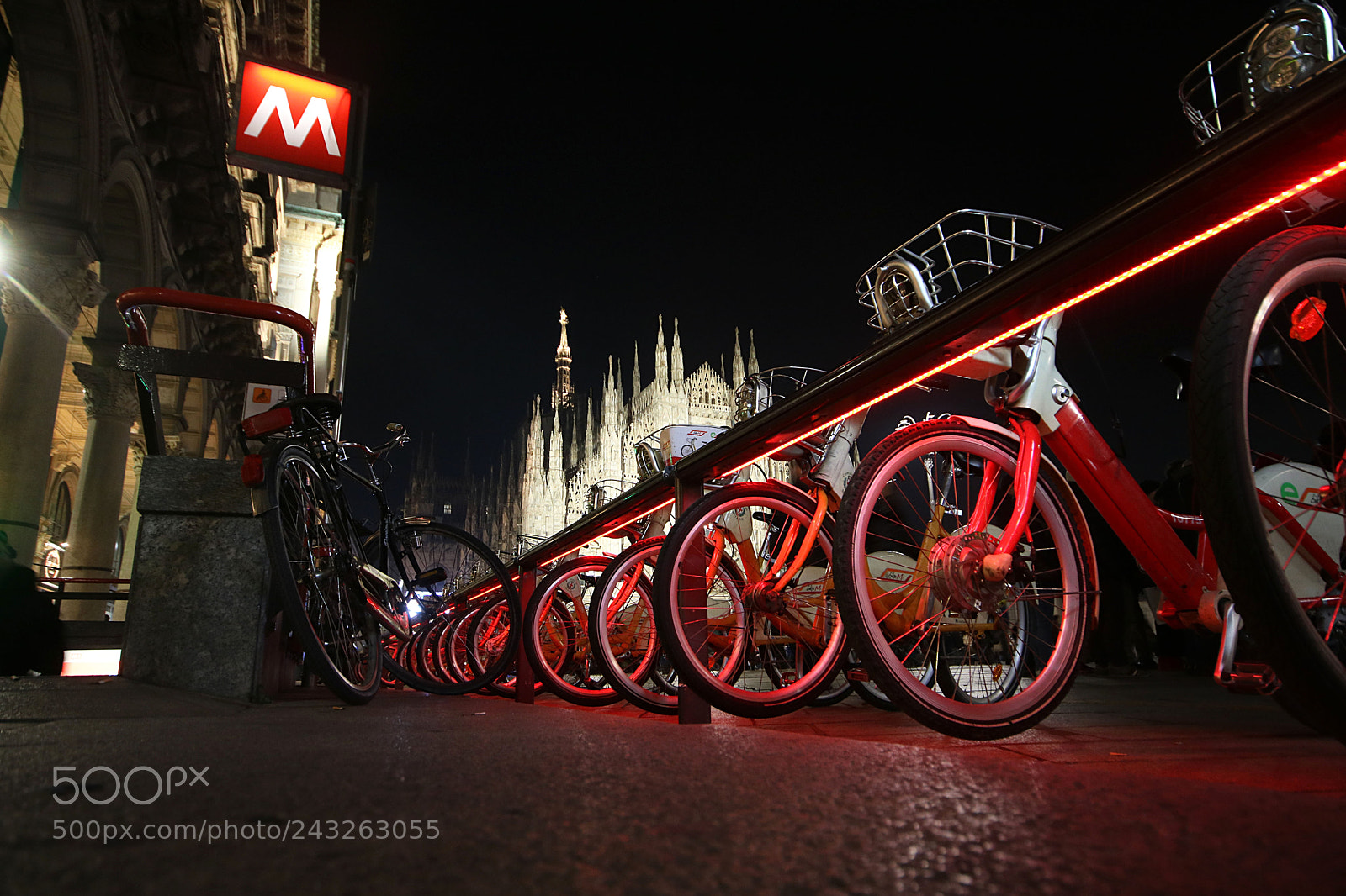 Canon EOS 760D (EOS Rebel T6s / EOS 8000D) sample photo. Red bikes photography