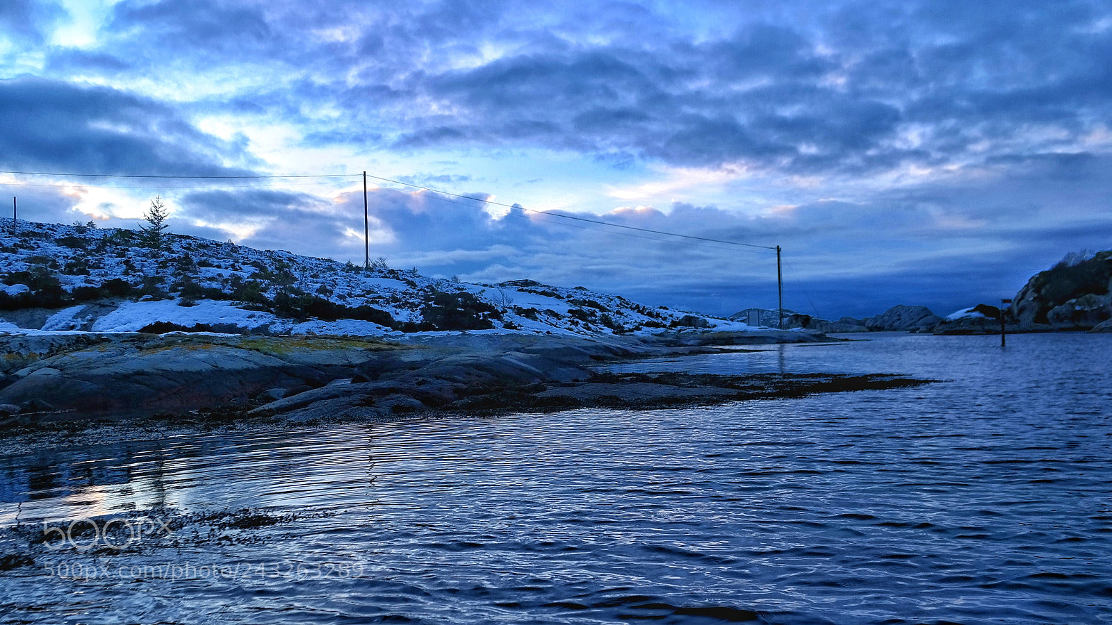 Samsung NX300 sample photo. Kayaking in winter-weather yesterday photography