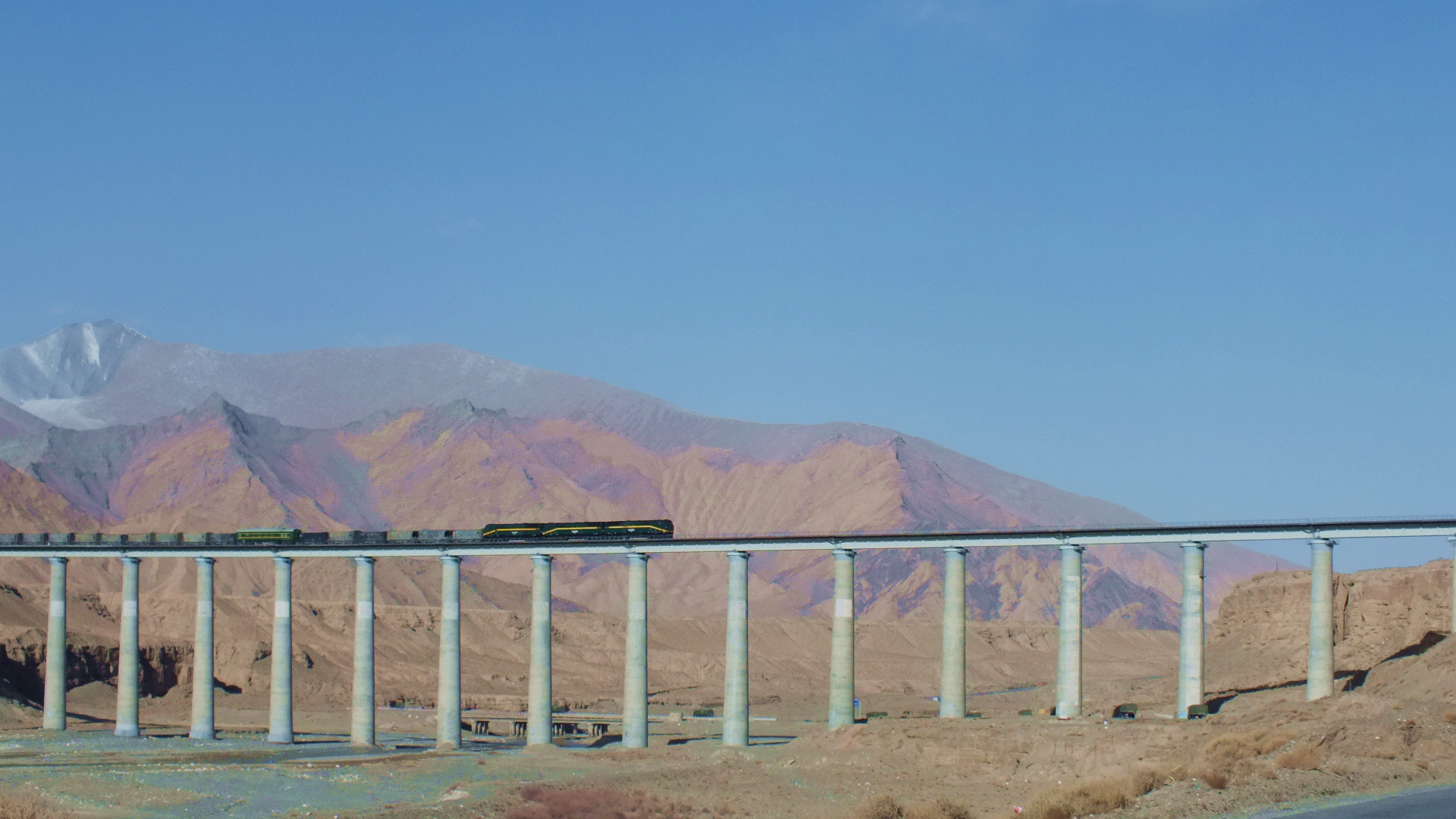 Fujifilm FinePix HS28EXR sample photo. Tibet railway photography