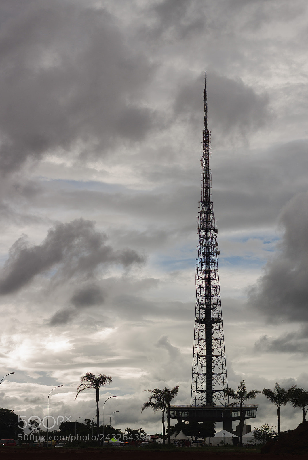 Canon EOS 1300D (EOS Rebel T6 / EOS Kiss X80) sample photo. Photography tv tower photography