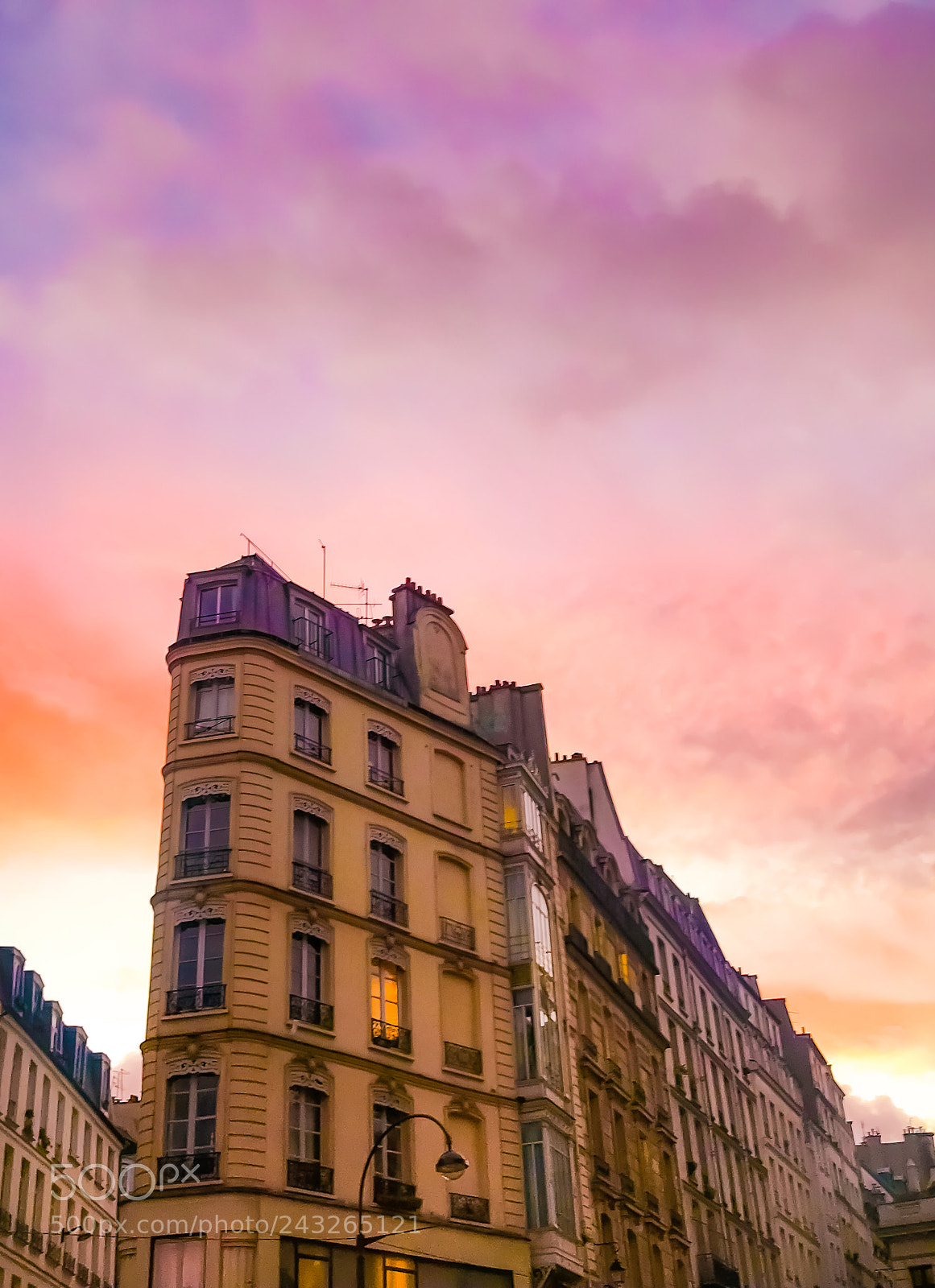 Apple iPhone 7 Plus sample photo. Pink sky in paris photography