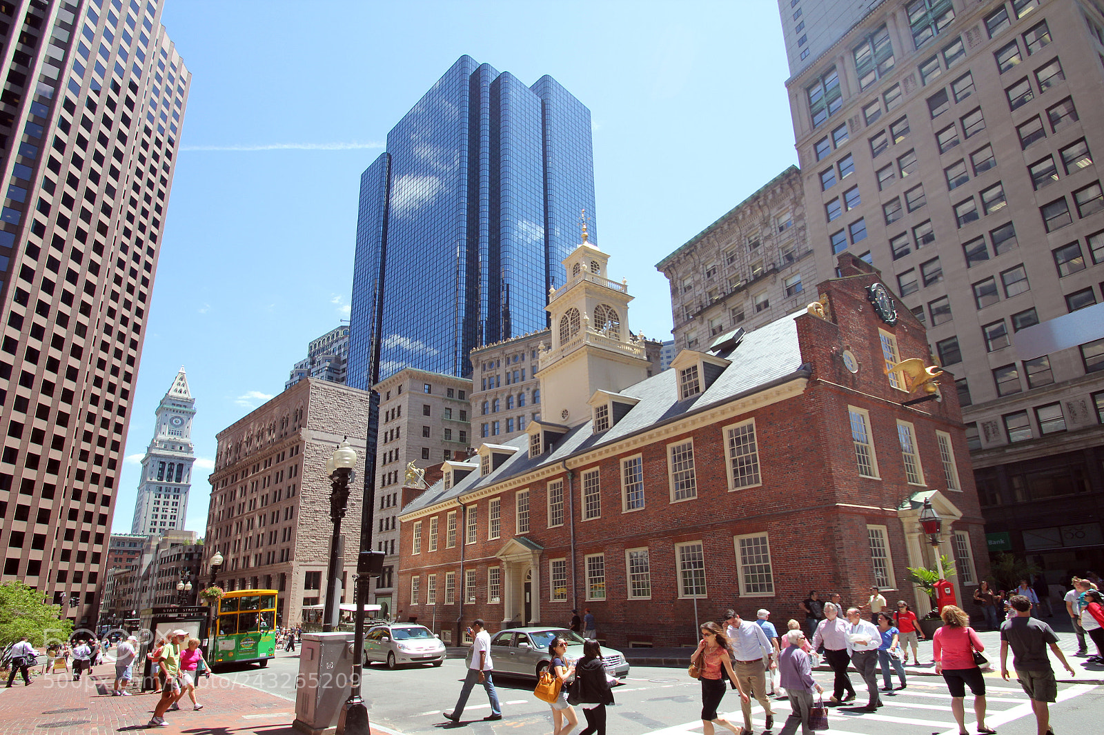 Canon EOS 550D (EOS Rebel T2i / EOS Kiss X4) sample photo. Old state house photography