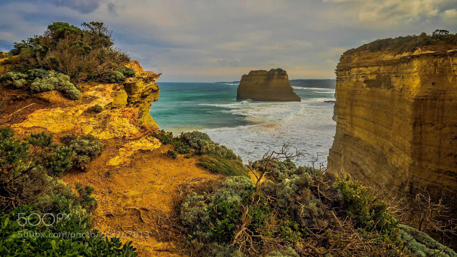 Olympus OM-D E-M1 sample photo. Shipwreck coast photography