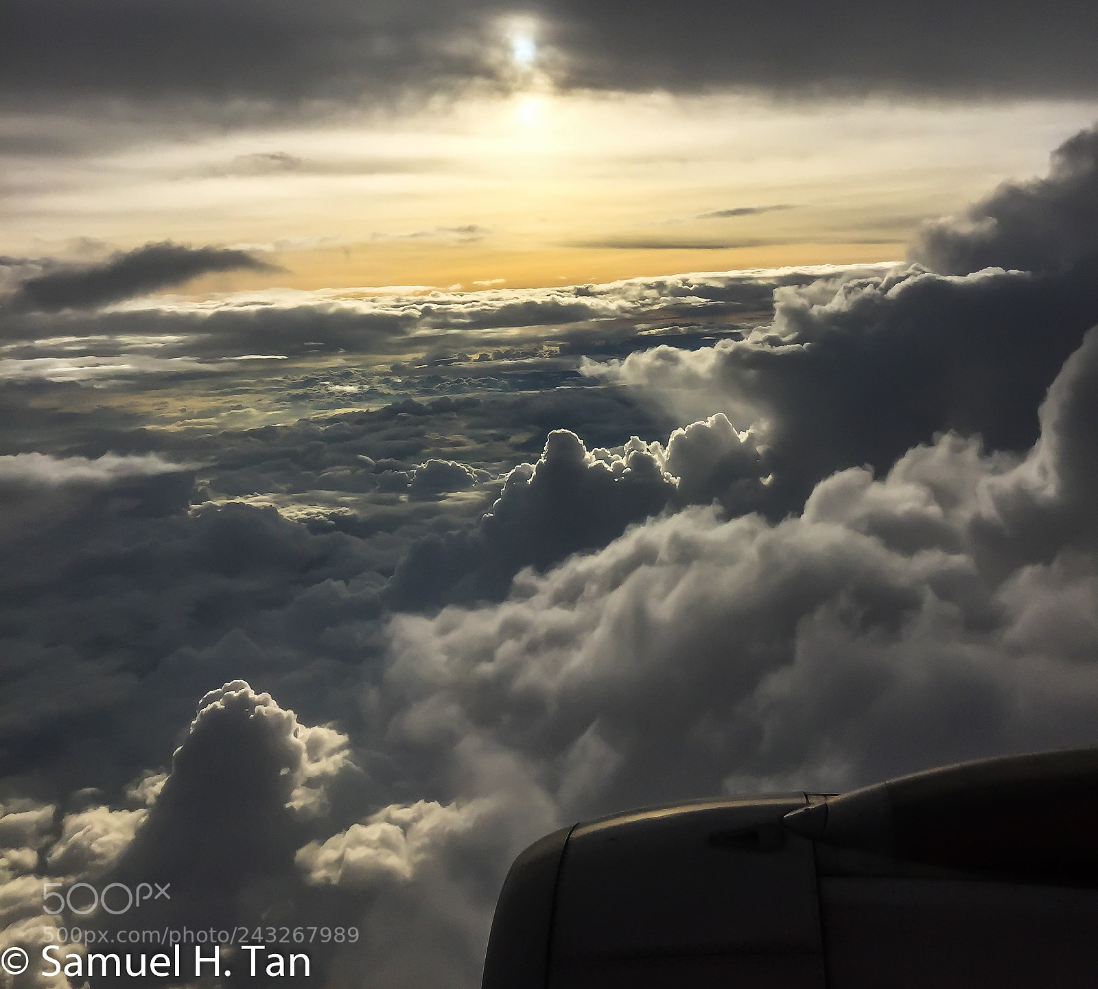 Apple iPhone 6 sample photo. Sunrise view from plane photography