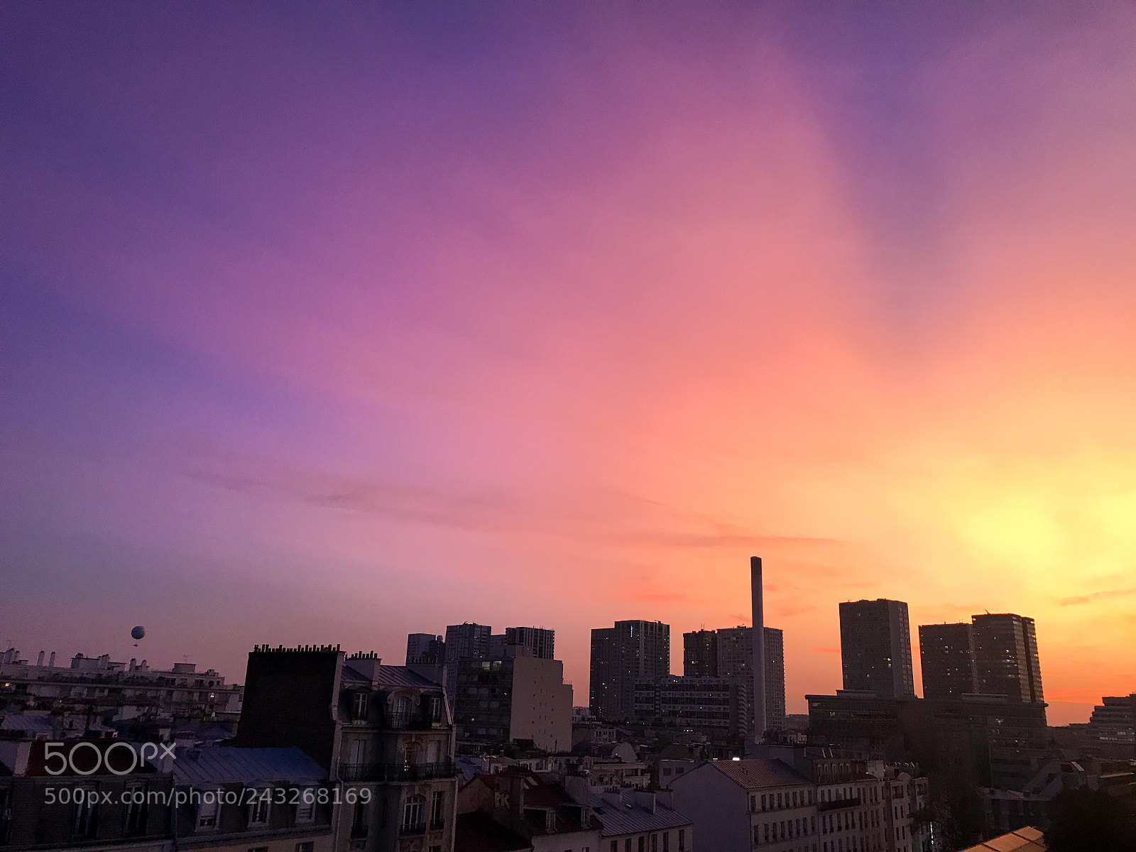 Apple iPhone 7 Plus sample photo. Sunset on parisian buildings photography