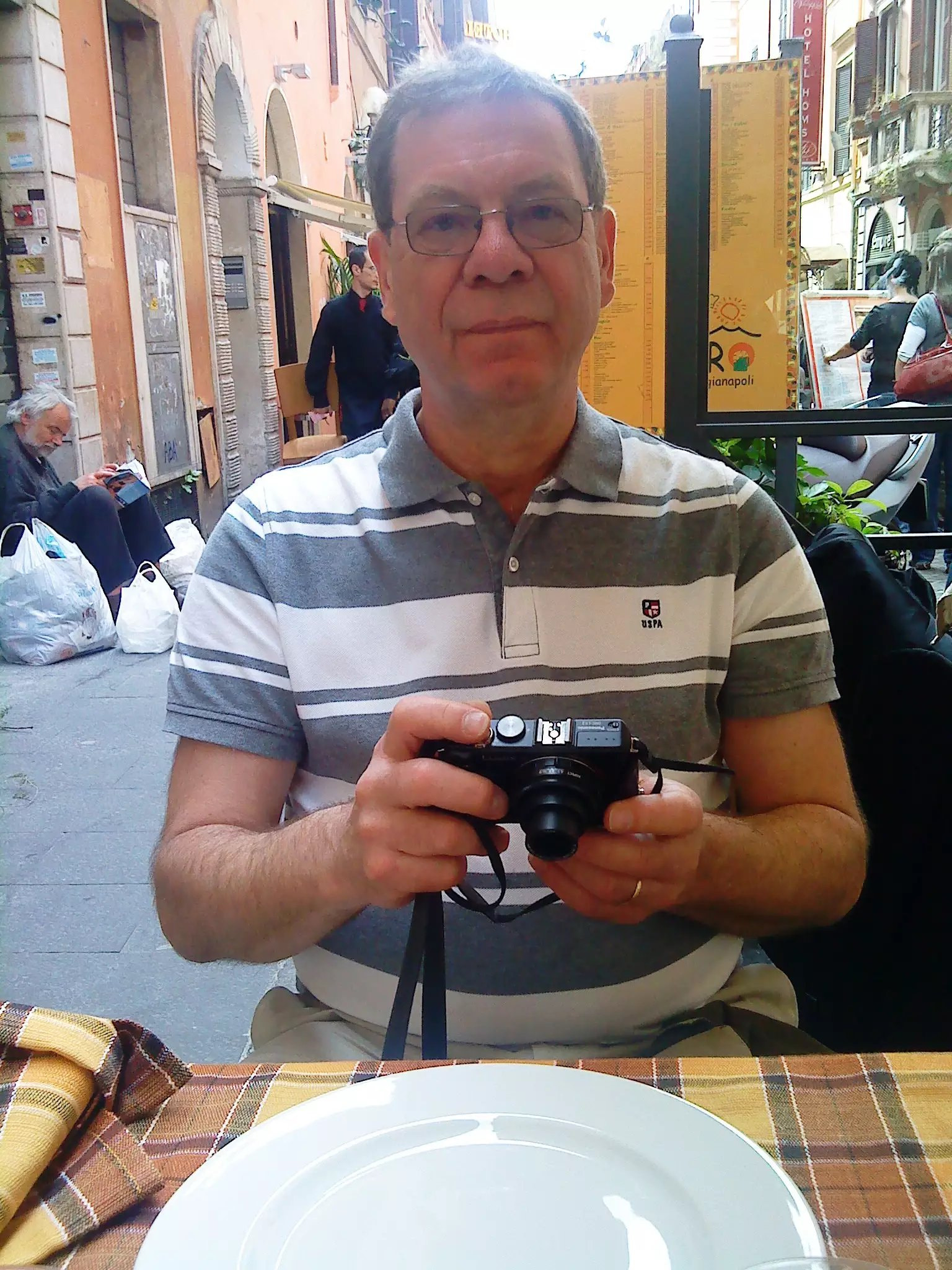 Sony Ericsson W890i sample photo. Its me. this was in italy i believe photography