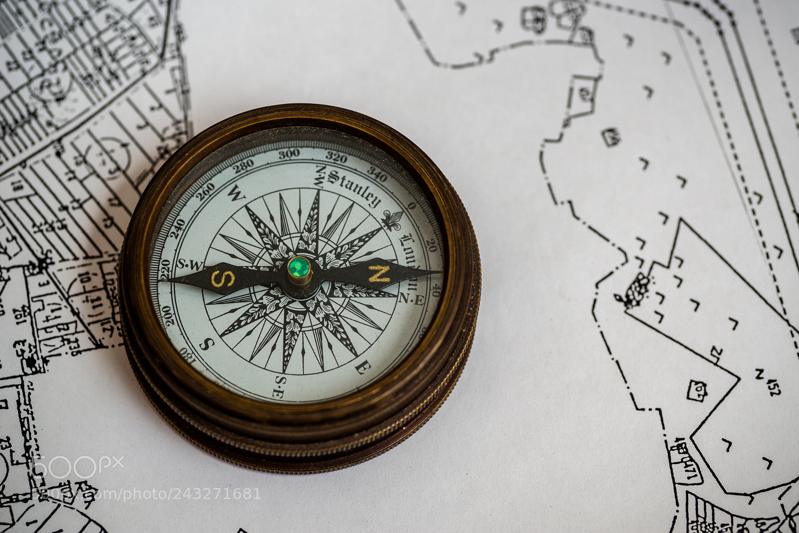 Pentax K-1 sample photo. Compass with map photography