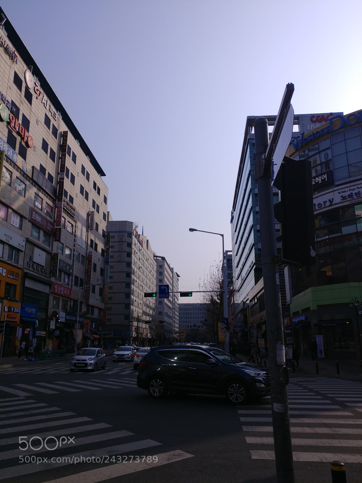 LG V20 sample photo. Street photography