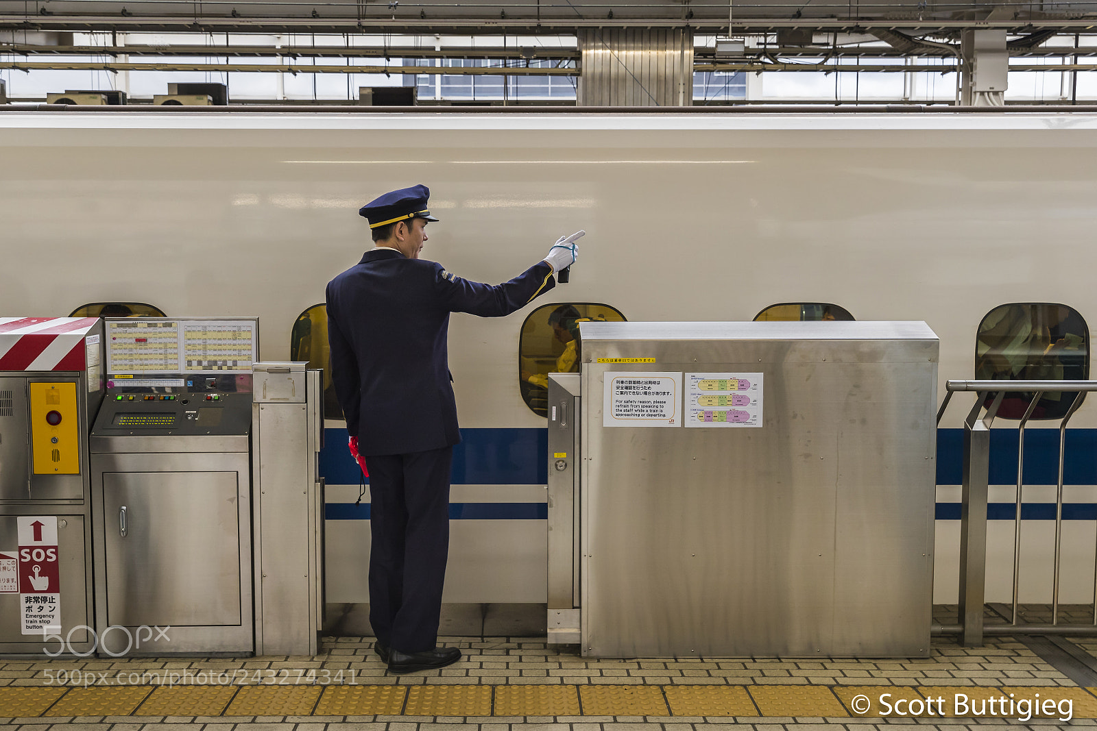 Canon EOS-1D X Mark II sample photo. All aboard !! photography