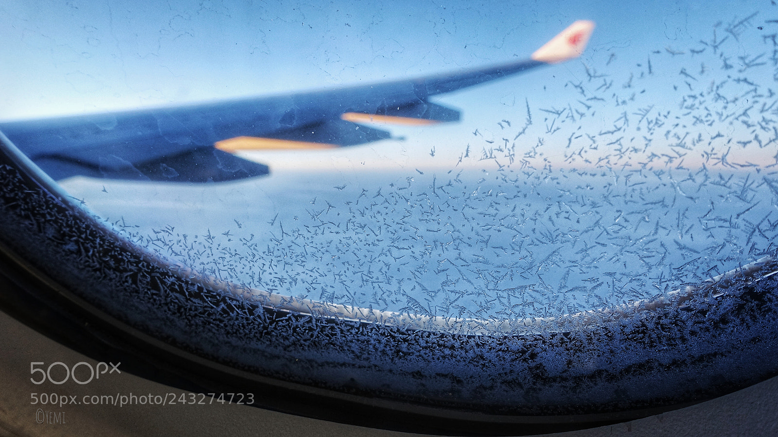 Sony Cyber-shot DSC-RX100 III sample photo. Frost on the plane photography