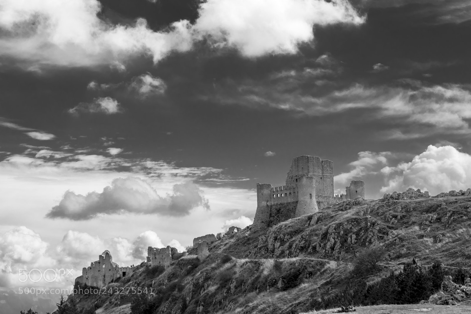 Nikon D5500 sample photo. Rocca calascio b&w photography