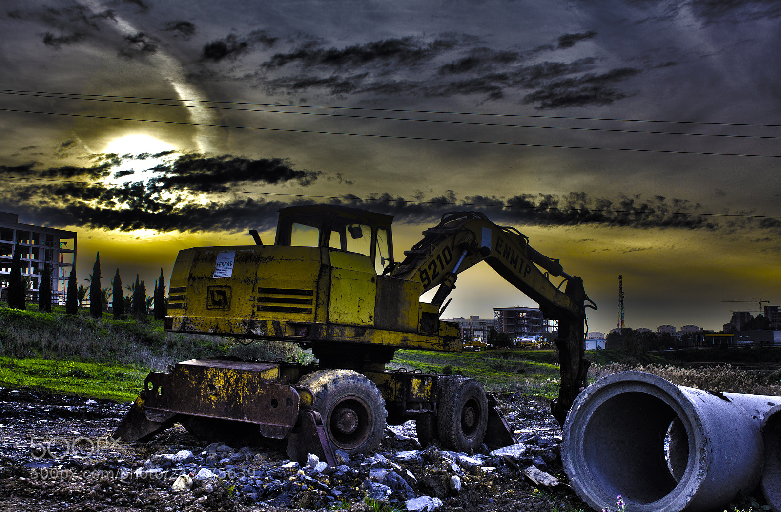Canon EOS 650D (EOS Rebel T4i / EOS Kiss X6i) sample photo. Engin  hdr photography