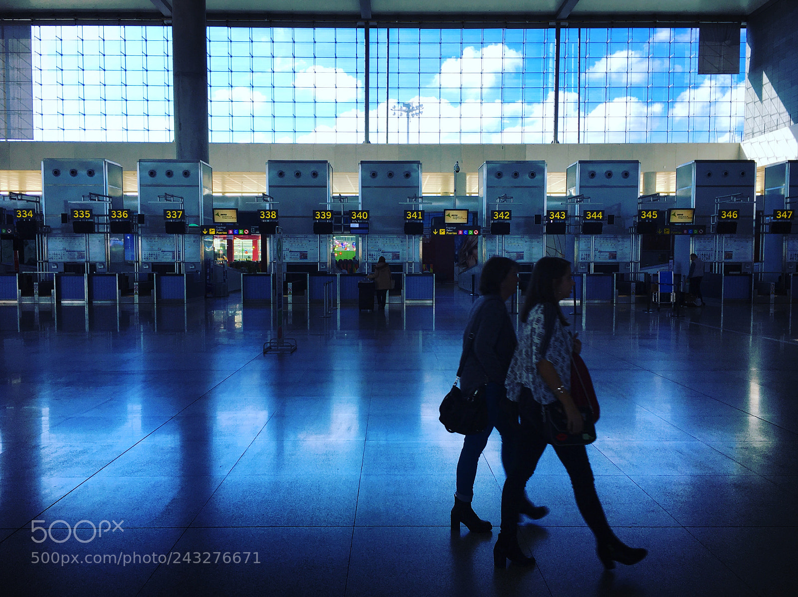 Apple iPhone 6s sample photo. Airport vibes... photography
