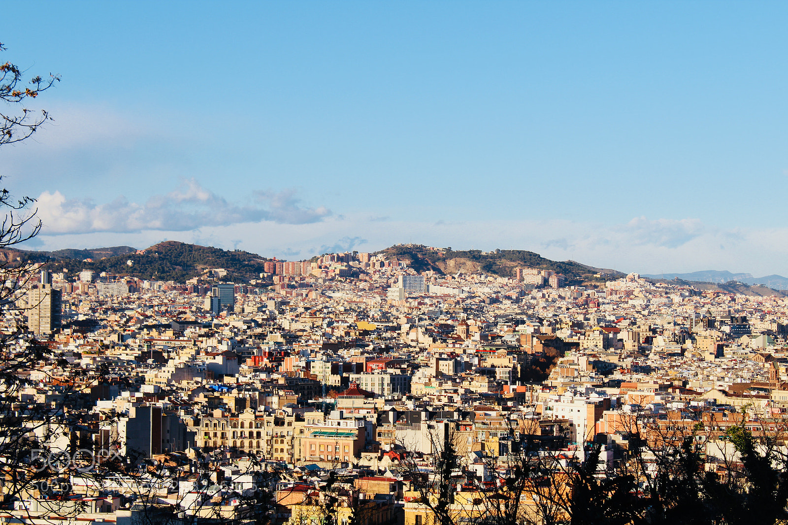 Canon EOS 1300D (EOS Rebel T6 / EOS Kiss X80) sample photo. Barcelona skyscape photography