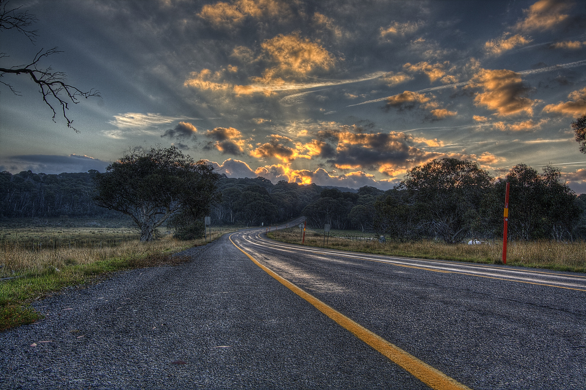 Canon EOS 1000D (EOS Digital Rebel XS / EOS Kiss F) sample photo. Sunset on the road to mount buller photography