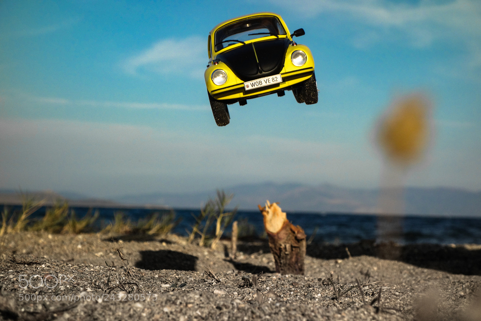 Sony Cyber-shot DSC-RX100 sample photo. Beetle gsr jump photography