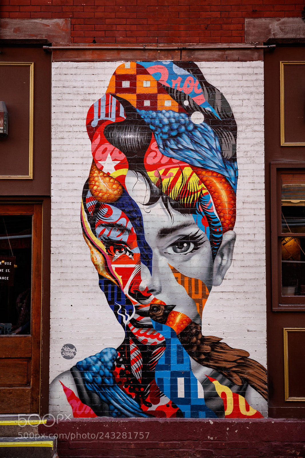 Canon EOS 5DS sample photo. Audrey hepburn graffiti at photography