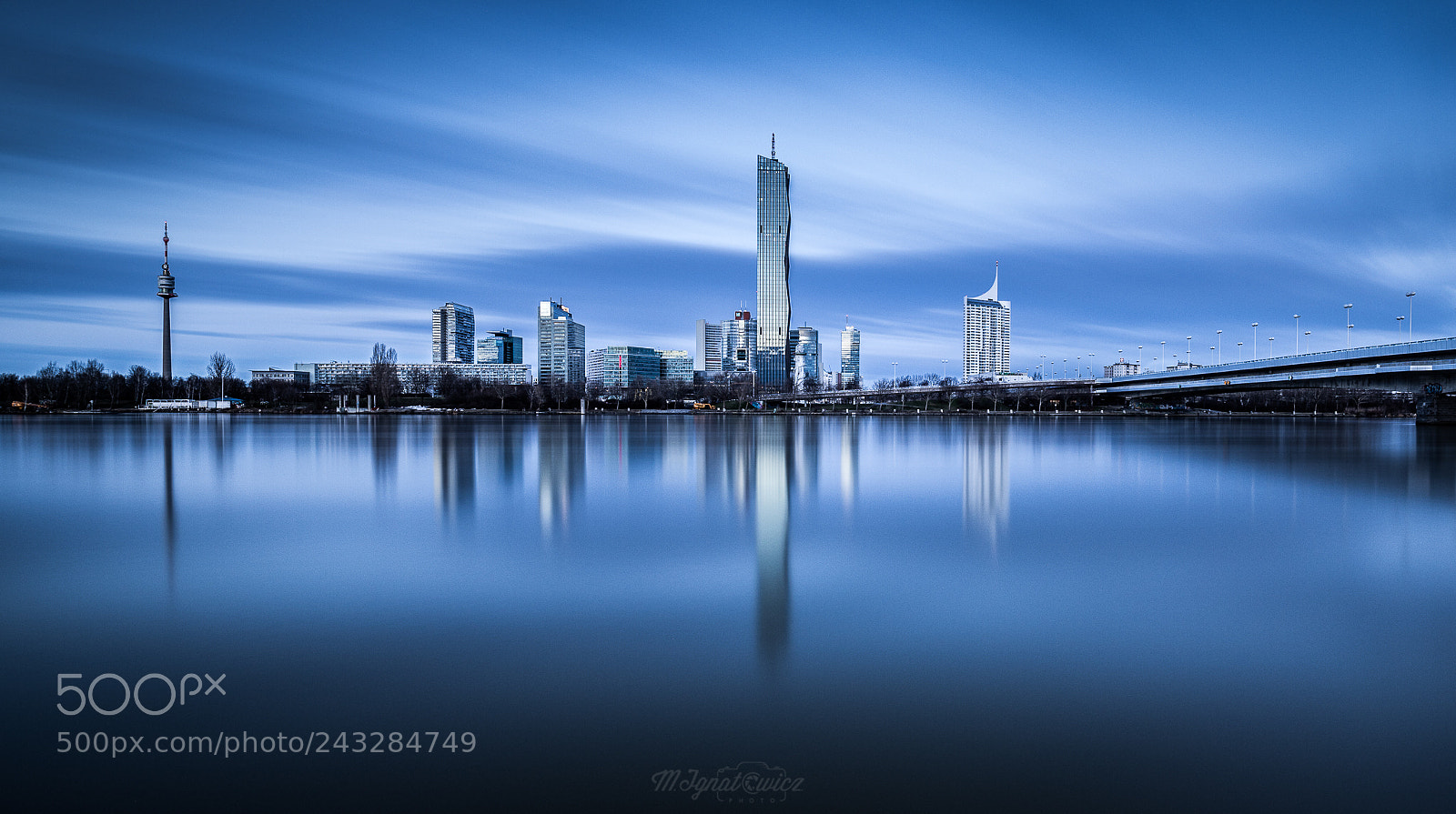 Canon EOS 6D Mark II sample photo. Donau city skyline at photography
