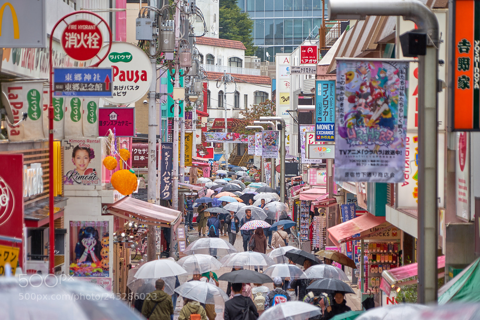 Sony a7 II sample photo. Colorful street photography