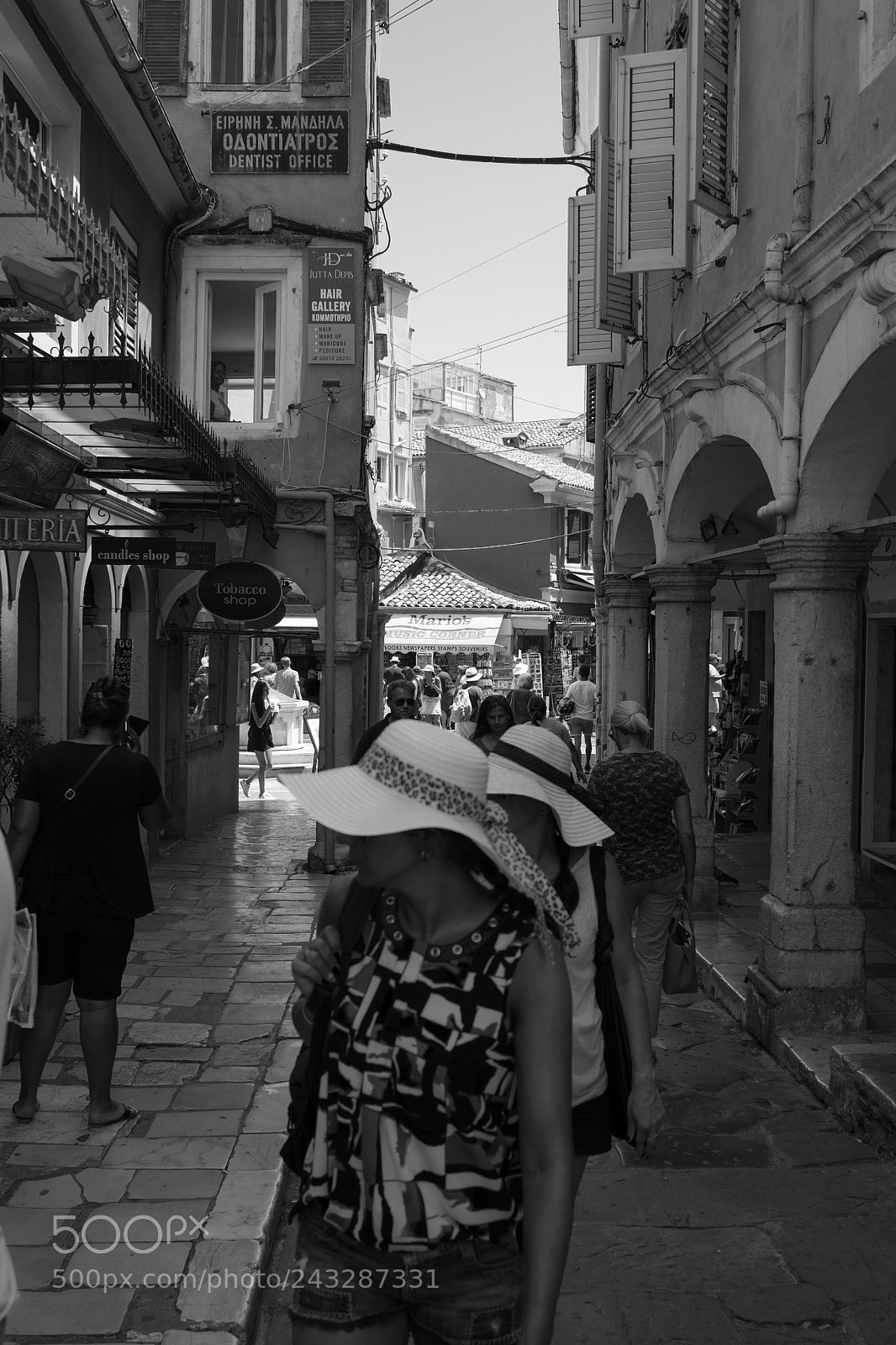 Sony a7 II sample photo. The street window photography