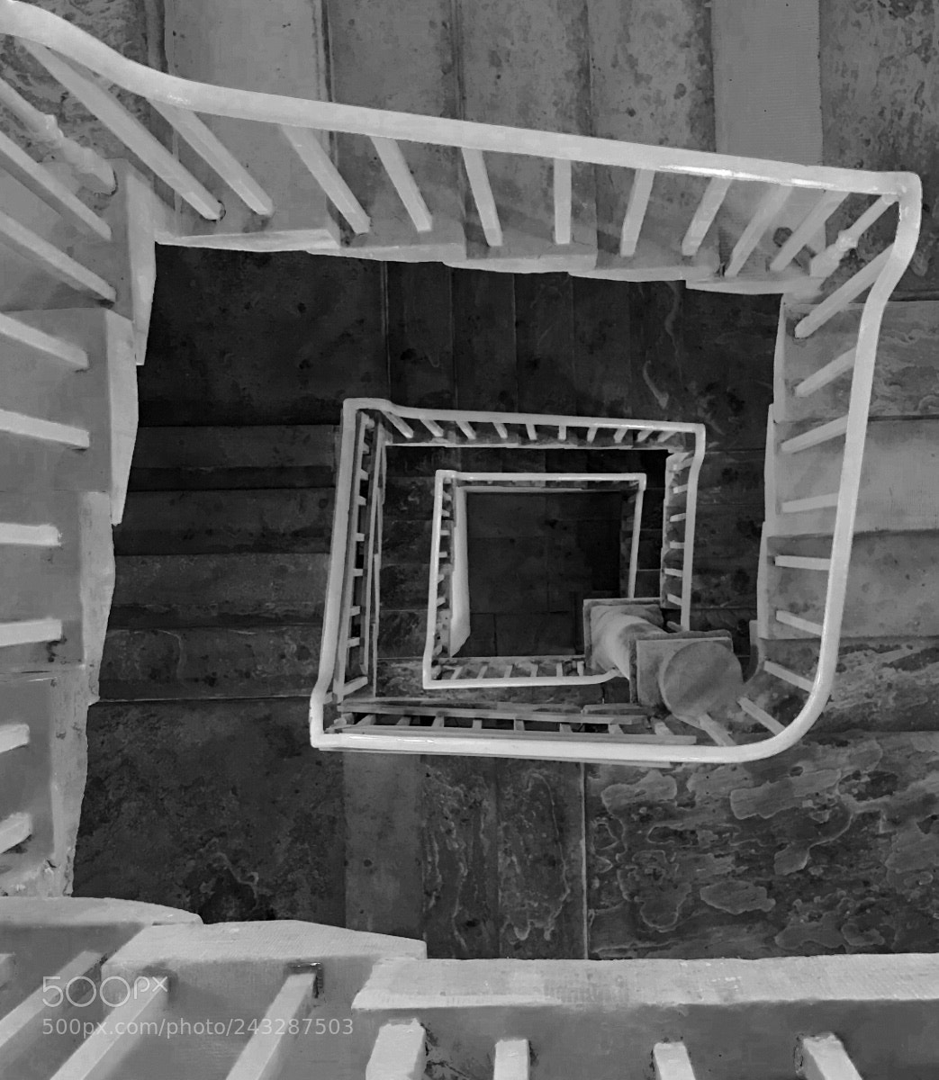 Apple iPhone 7 sample photo. Piece hall staircase photography