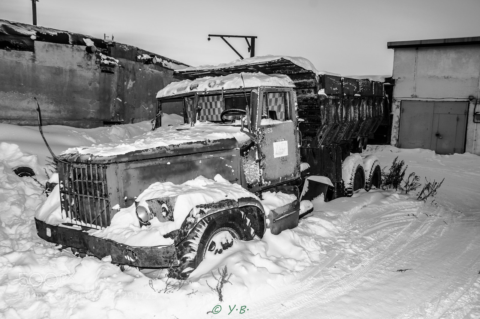Pentax K-70 sample photo. Old ussr auto photography