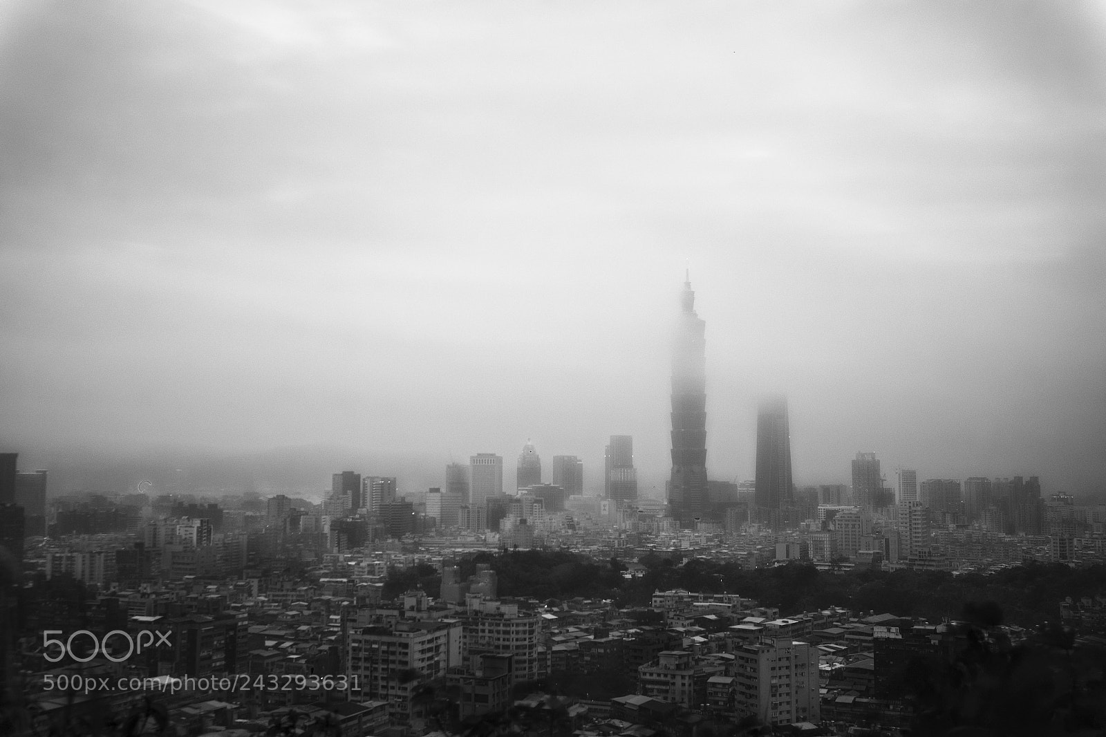Fujifilm X-T1 sample photo. Dramatic light photography