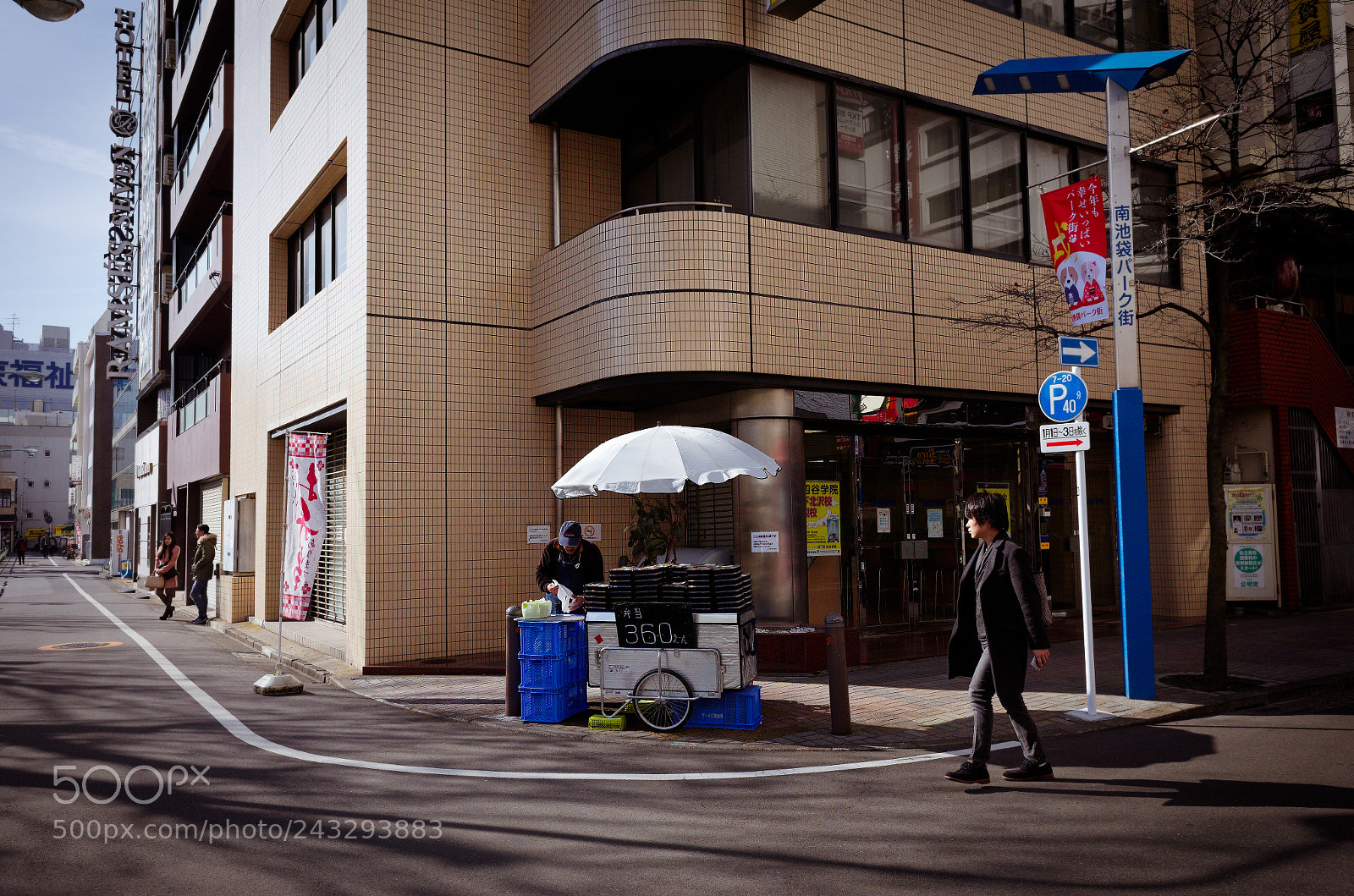 Ricoh GR II sample photo. Tokyo street photography photography
