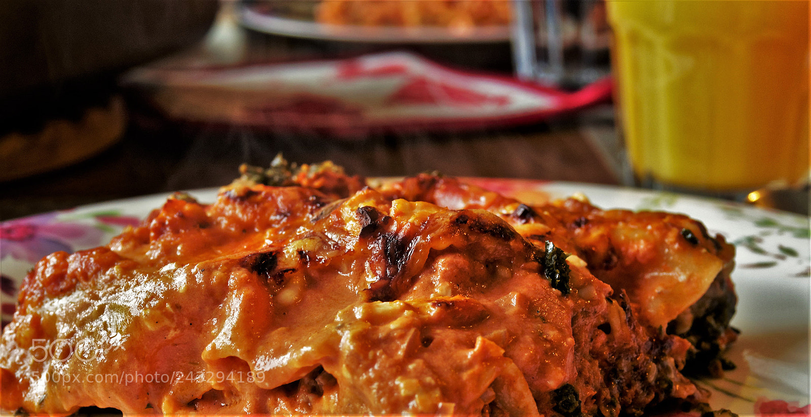 Olympus OM-D E-M5 sample photo. Bs-heidberg, canneloni auf spinatbett photography