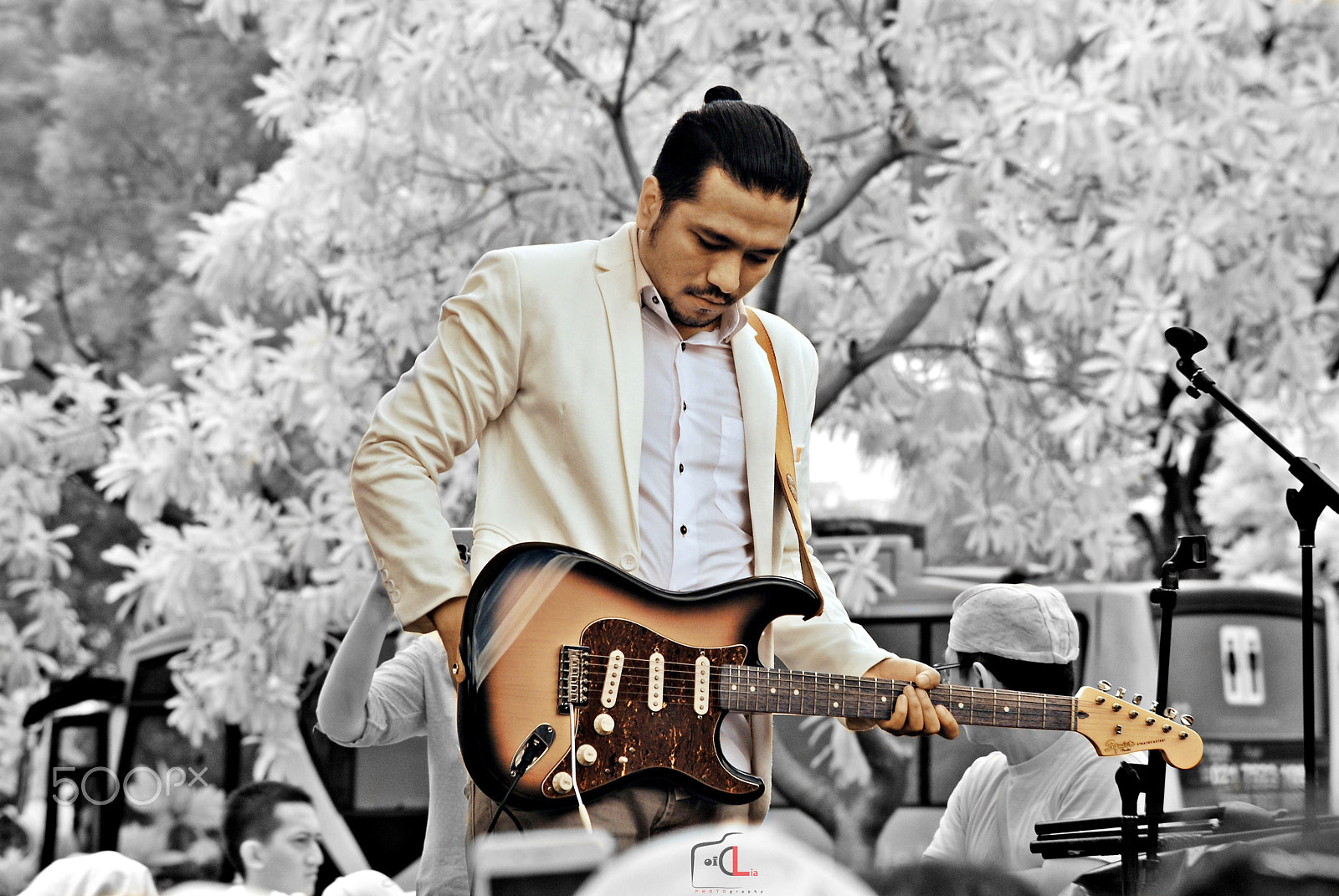 Nikon D80 sample photo. Guitarist photography