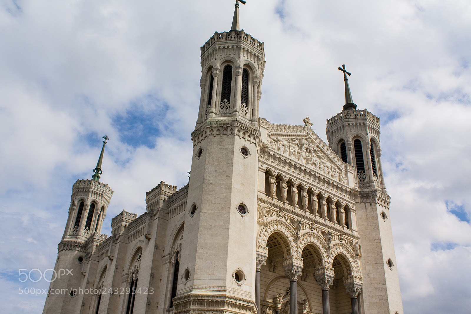 Canon EOS 450D (EOS Rebel XSi / EOS Kiss X2) sample photo. La basilique notre dame photography