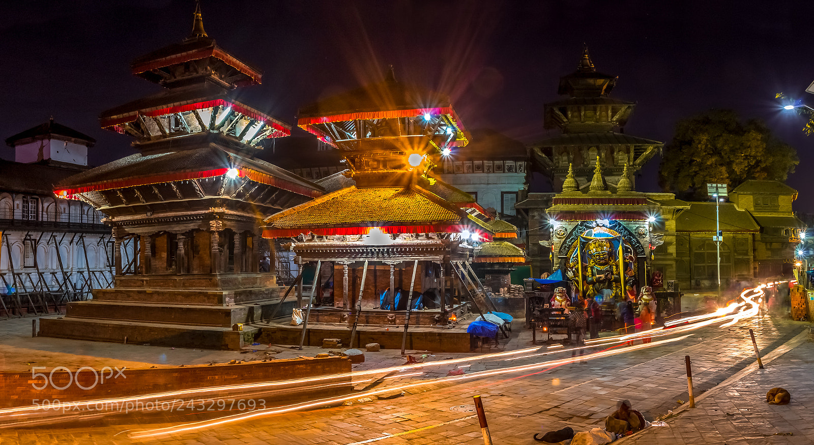 Canon EOS 1300D (EOS Rebel T6 / EOS Kiss X80) sample photo. Basantapur night photography