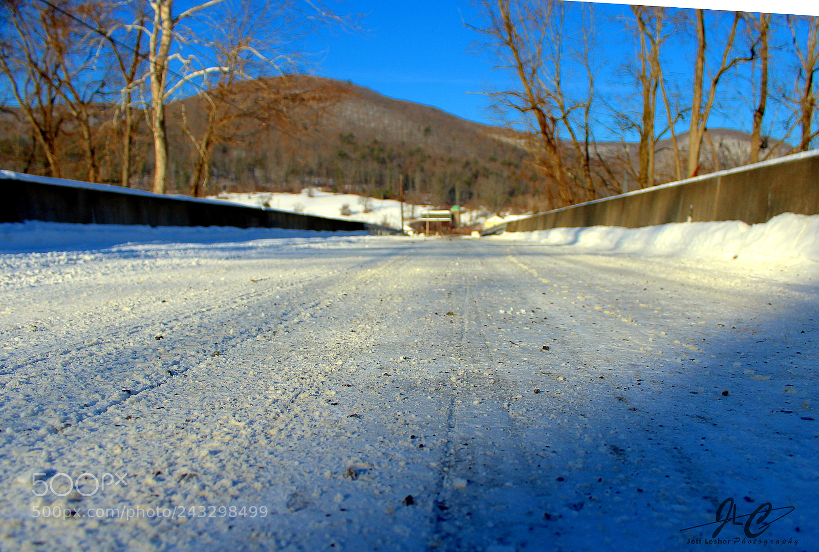 Canon EOS 1300D (EOS Rebel T6 / EOS Kiss X80) sample photo. A road less traveled photography