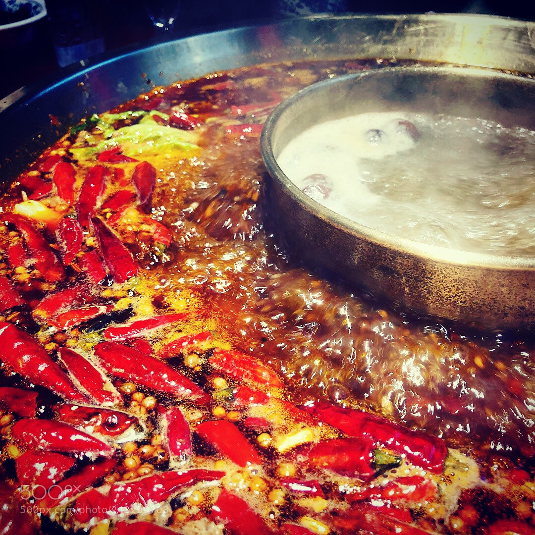 Apple iPhone X sample photo. Hot pot photography