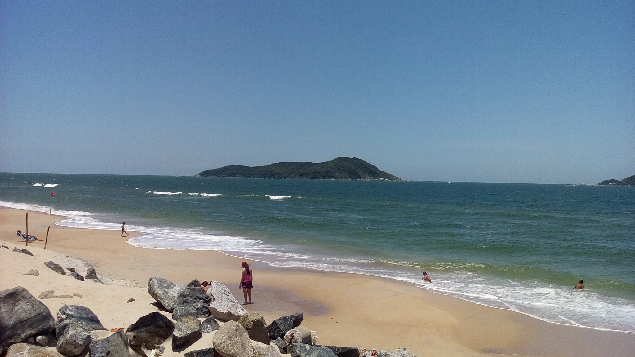 LG H326TV sample photo. Beach photography