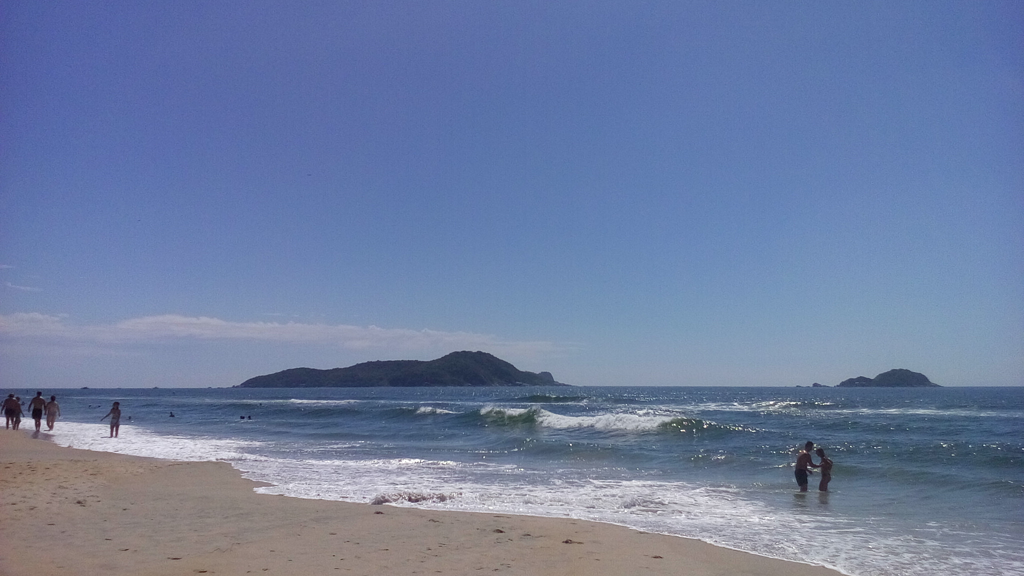 LG H326TV sample photo. Beach photography