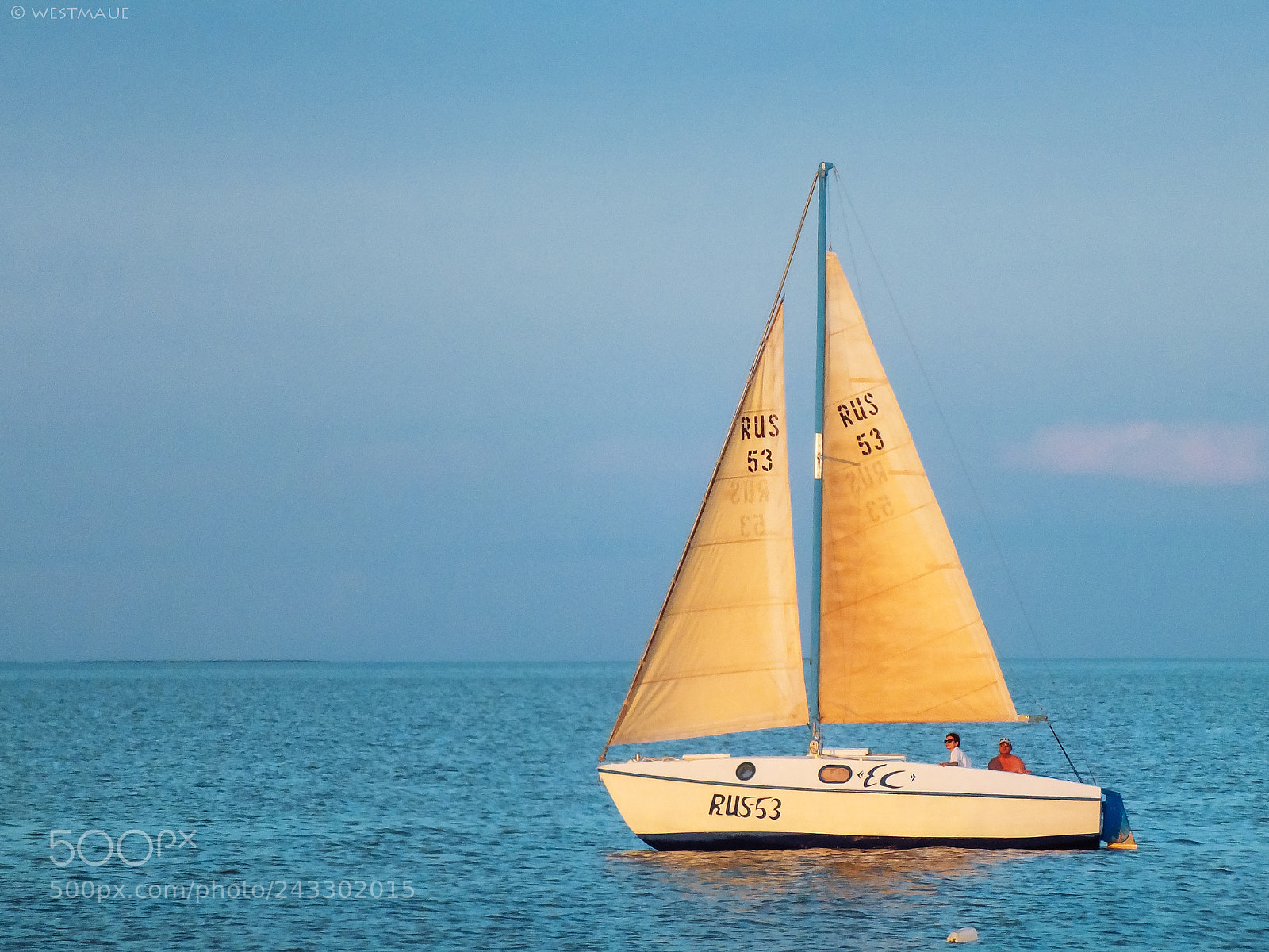 FujiFilm FinePix HS20 EXR (FinePix HS22 EXR) sample photo. The sun in sails photography