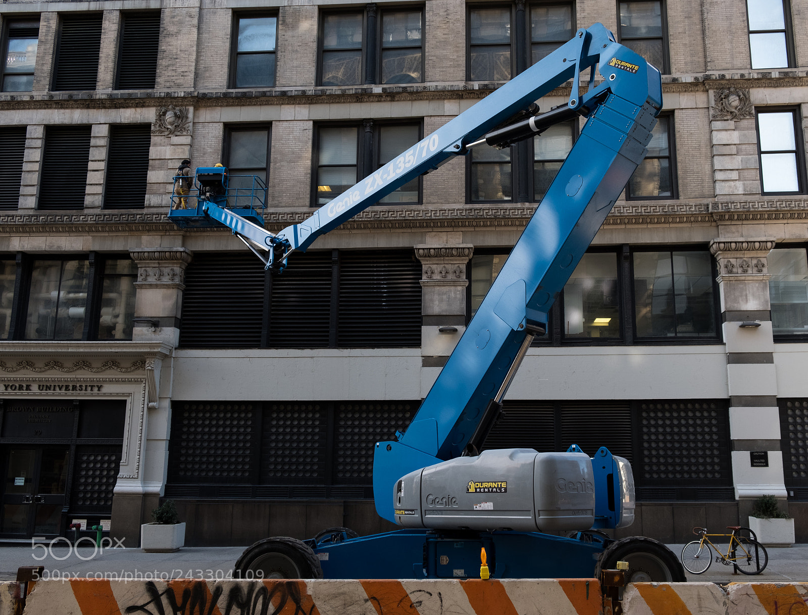 Fujifilm X-T2 sample photo. Crane near washington sq photography